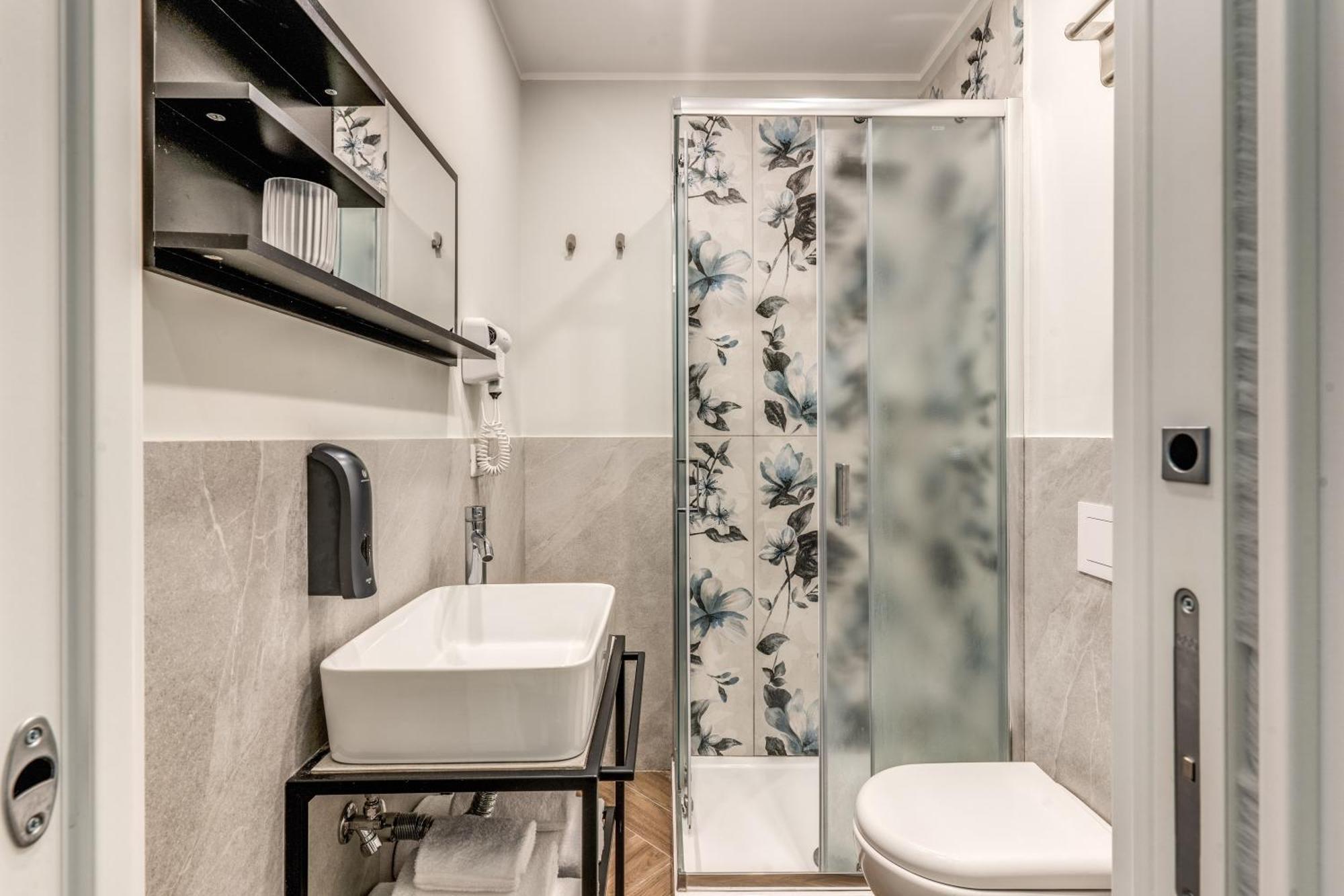Gravina8 - Rooms In เนเปิลส์ ภายนอก รูปภาพ